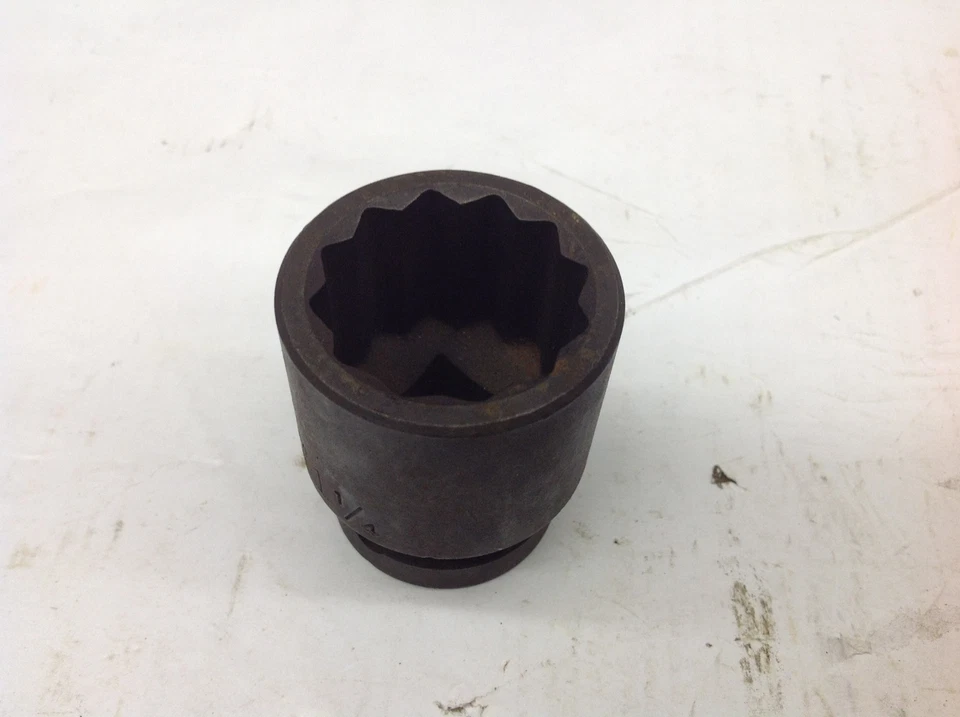 Wright 6740, 1-1/4" Thin Wall Shallow  x 3/4" Drive 12 Pt.   Socket.  c2r1 - Image 1 of 1