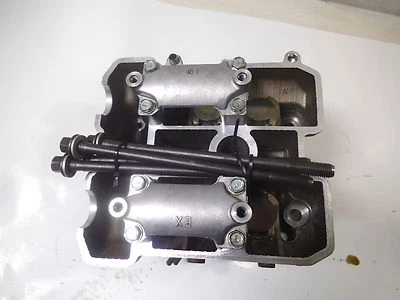 CABEÇA DE CILINDRO TRASEIRA SUZUKI TL1000R 11100-02F31 TL1000 1000 TL 99 00 01 02 03 jh - Imagem 1 de 4