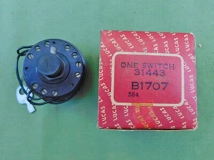 LUCAS VINTAGE MOTORCYCLE PRS8 LIGHT IGNITION SWITCH TRIUMPH BSA ARIEL NORTON NOS - Foto 1 di 5