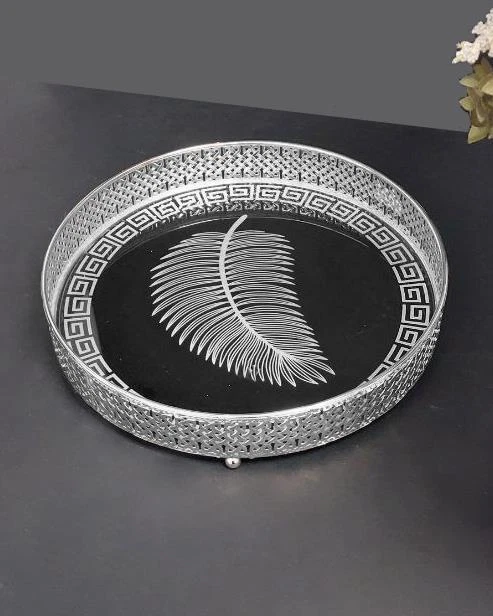 Vassoio color argento con piuma - Immagine 1 di 1