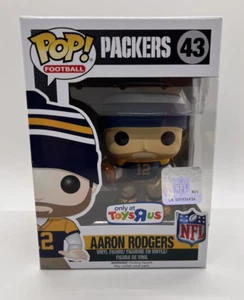 Funko POP Aaron Rogers Throwback 43 NFL Green Bay Packers QB Toys R Us - Imagen 1 de 10