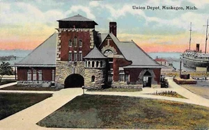 Union Railroad Depot Muskegon Michigan 1910c postcard - Picture 1 of 2