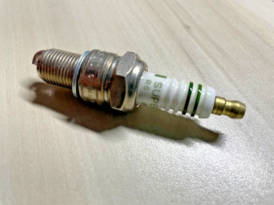 1 EA , Bosch Super Spark Plug WR8DC - Image 1 of 3