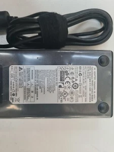Genuine AC ADAPTER 19V-6.32A 100-240V - Bild 1 von 2