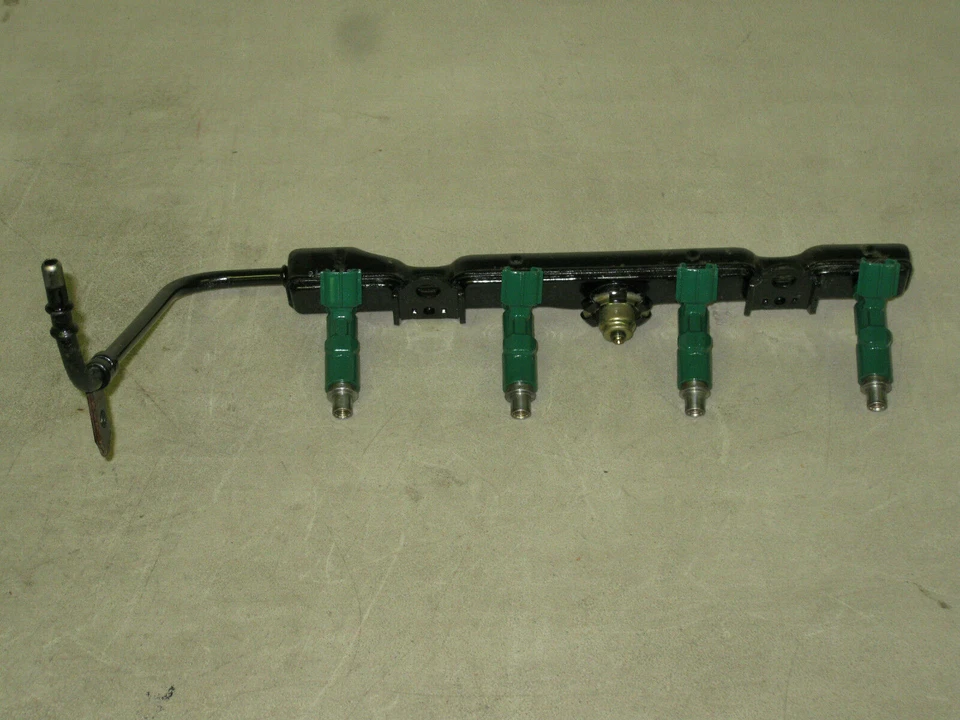 ✅ 00-05 Echo 04-06 Scion XA XB 1.5L 4 inyectores de combustible regulador de presión de riel 1NZ Foto 1 de 1