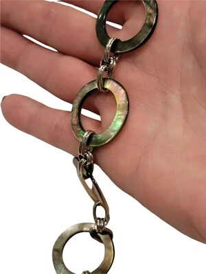 Abalone shell circle bracelet 7" - Image 1 of 4