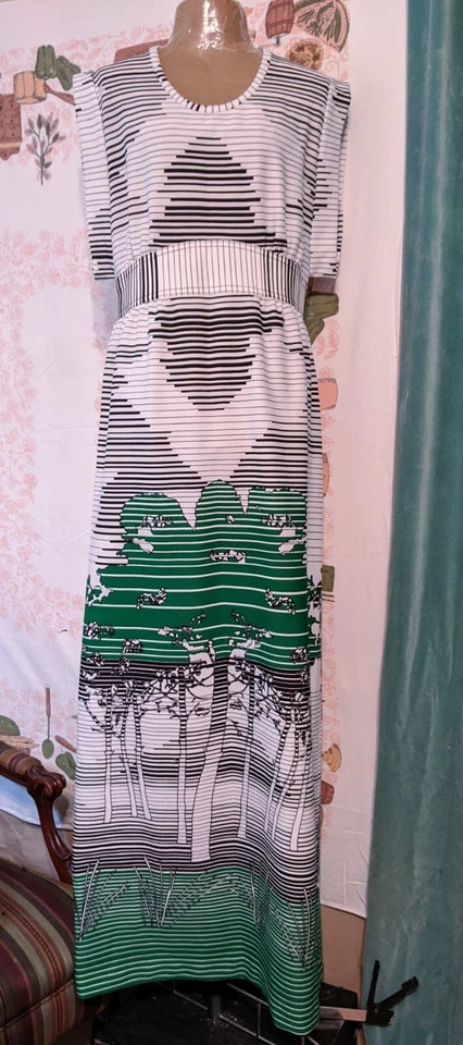 Vintage 70s Maxi Dress Hostess Gown Mod Optical Illusion Leslie Fay  - Image 1 of 4