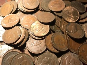 50x BRITISCHE BRONZE KING GEORGE VI WREN FARTHINGS SEHENSWERT KOSTENLOSER UK POST - Bild 1 von 1