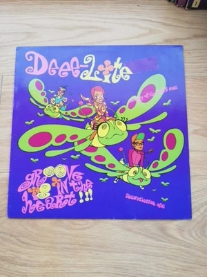 Funky  Disco House  Deee - Lite   Vinyl  12"Groove Is In The Heart - Elektronic  - Bild 1 von 4