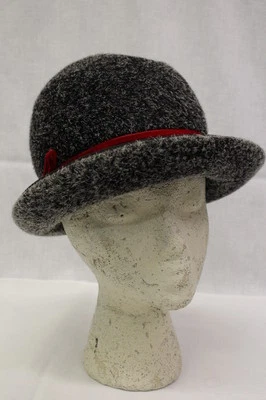 VINTAGE JUNIOR B Black & Gray "SPARKLE" Womens Hat, Red Velour Trim, Italy - Image 1 of 4