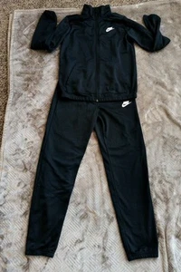 Nike Boys Youth 2 Piece Set Jogging Set Size L Black - Picture 1 of 12