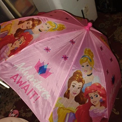 Paraguas Walt Disney Princesa Cenicienta Sirenita La Bella y la Bestia Foto 1 de 3