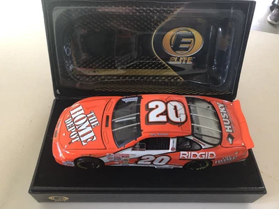 NASCAR*DIECAST ELITE VINTAGE* TONY STEWART 2001 #20 HOME DEPOT PINTURA DE FÁBRICA Foto 1 de 4