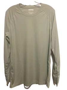 Unbranded Men's Thin T-Shirt Long Sleeves Tee Light Green Size Medium NWOT - Picture 1 of 6