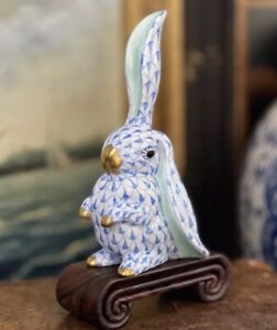 Superbe figurine classique lapin lièvre lapin bleu Herend Hongrie 4 pouces