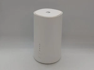 Huawei B528 B528s-23a wireless WiFi router 4G LTE SIM GigaCube white NO CABLE - Picture 1 of 14