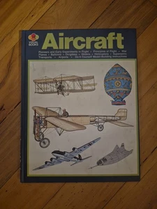  Aircraft Visua Books by Kenneth Munson -1971  Hardcover Book Airplanes - Picture 1 of 12