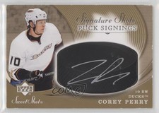 2007 Upper Deck Sweet Shot Signature Shots/Saves Puck Signings Corey Perry Auto