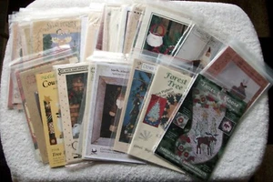 30  "Christmas Quilt Patterns"  Wall Hangings / Santa / Tree Skirt & More / New - Picture 1 of 5