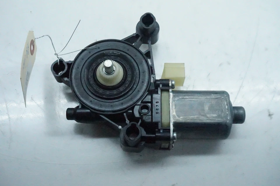 Audi S5 Sportback 2018-2023 OEM puerta trasera derecha motor ventana 8W0959802 Foto 1 de 4