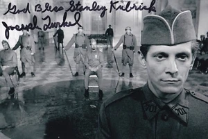 Joe Turkel Signed Autographed 4x6 Photo The Shining Blade Runner Dr. Tyrell - Picture 1 of 2