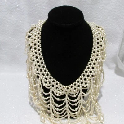 Collar festoneado con cuentas de perlas de imitación con volantes Juegos con disfraces Glamour Boda 15" Foto 1 de 4