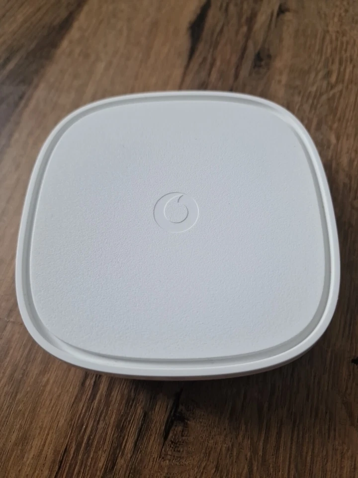 VODAFONE M300z CONNECT MODULE 4G BROADBAND BACK-UP - Image 1 of 3