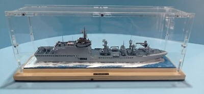 Marina Militare Italiana - Italian Navy - LSS VULCANO (A5335) - Scala 1/700 - Immagine 1 di 4