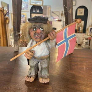 Vintage Nyform Norwegian Troll - 1990s Collectible Figurine Art No. 800 - Picture 1 of 19