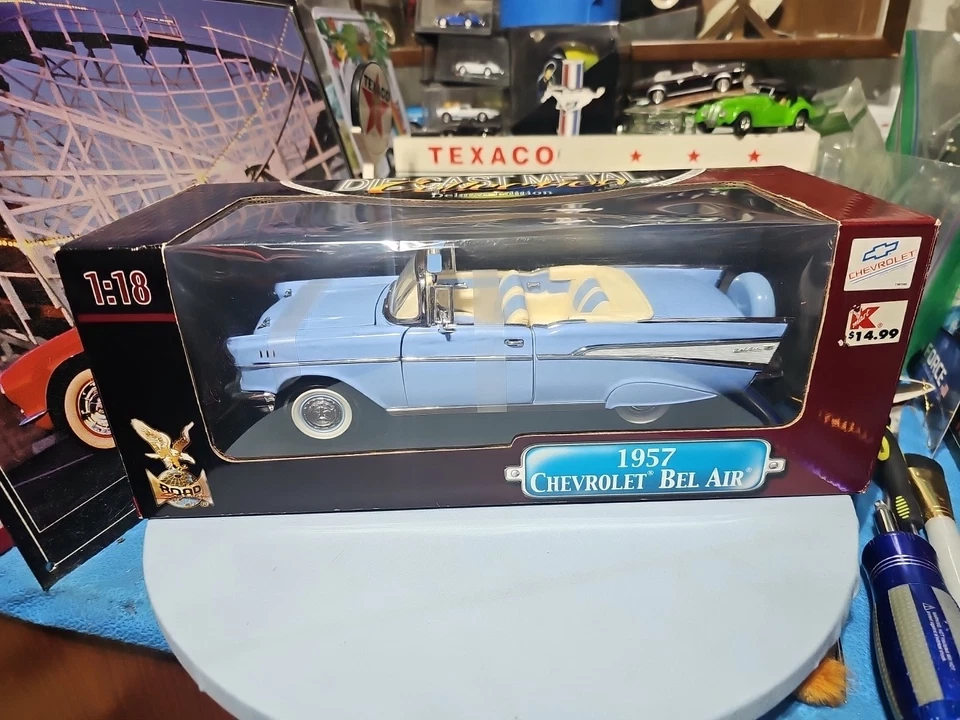 VINTAGE ROAD SIGNATURE 1957 CHEVROLET BEL AIR CONVERTIBLE BLUE BEAUTIFUL CAR 🚗  - Image 1 of 4