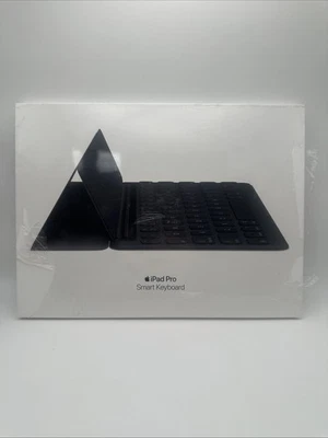 Apple Smart Keyboard (A1829) for 10.5-inch iPad Pro Black -MPTL2LL/A - Image 1 of 2