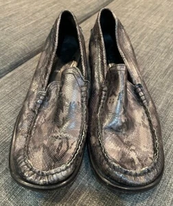 Kenneth Cole Sz 8.5 Camouflage Black Gray Olive Crocodile Print Loafers Slip On - Imagen 1 de 11