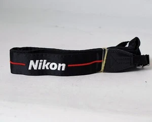 Bracelet pour appareil photo reflex numérique Nikon à rayures rouges noires d'occasion authentique OEM - Photo 1 sur 1