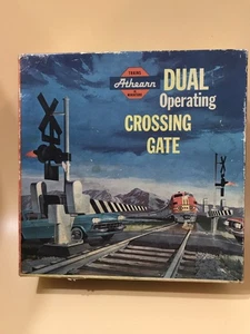 Athearn 3185-2:49 Dual Operating Crossing Gate Trains in Miniature - AS IS - Picture 1 of 12