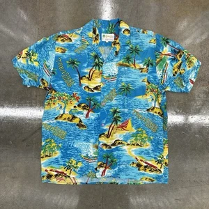 Vintage Hawaiian Shirt By D.V.D Loop Collar 100% Rayon Made In Hong Kong Medium - Picture 1 of 5