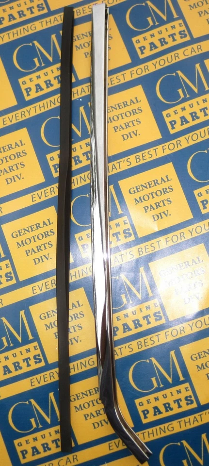 1966-1967 GM Quarter Window Chrome Molding. LH Side Sash Channel w/ Glass Seal - Image 1 of 1