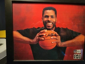 BUCK WILLIAMS Autograph 8X10 Photograph Jersey Nets Trail blazers Beckett COA - Picture 1 of 2