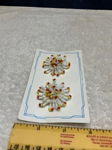 Vintage Clasps Earrings - Picture 1 of 3