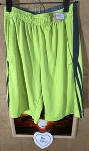 Adidas Climalite youth boy’s green striped S basketball short regular pockets dr - Picture 1 of 6