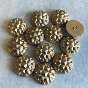 AM1168 Vintage plastic cabochons 23mm round gold raised textured pattern (12) - Foto 1 di 2