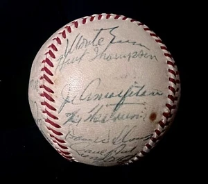 1954 WS Champion NY Giants Signed Baseball. Mays, Irvin, Durocher, Wilhelm. JSA - Picture 1 of 7