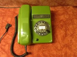 Telefon alt grün BP TN Geschenk Baujahr 1981 TOP! Geschenk! - Afbeelding 1 van 6