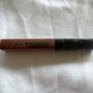 L.A.Girl Lip Mousse Liquid Lipstick - Unstoppable GLC786 - Picture 1 of 2