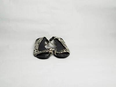 Sandalias de piel animal blancas y negras talla 7,5 M Foto 1 de 4