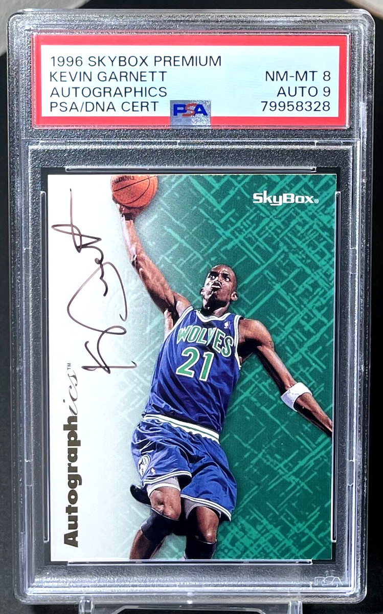 SkyBox Kevin Garnett Basketball Autographed Sports Trading Cards 