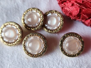 Lot 5 boutons vintage en métal doré coeur strass rosé resine 1,3 cm ref 5973 - Foto 1 di 2