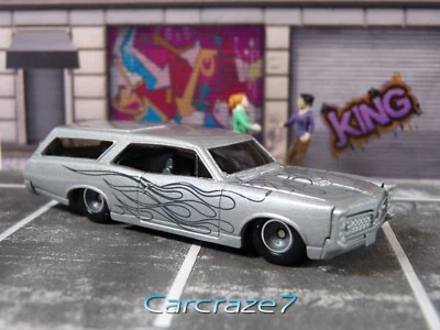 Hot Wheels Larry's Garage Series Silver Custom '66 GTO 2010 vagón suelto 1:64 P2 Foto 1 de 3