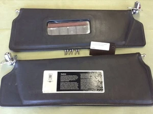81- 99 ROLLS ROYCE SILVER SPUR SUN VISOR SET W/ MIRROR IN BLACK - Picture 1 of 4