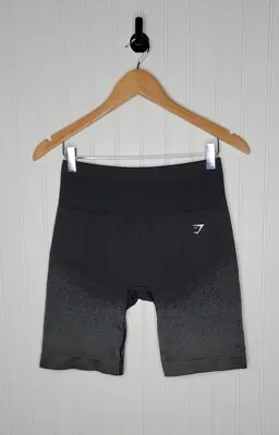 Gymshark Women's Size Medium Adapt Seamless Shorts Black/ Green Ombre • 28€