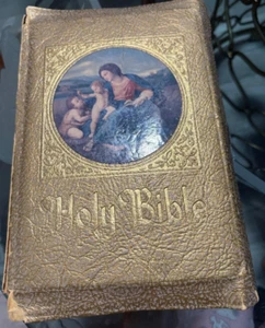 The Family Rosary Commemorative Edition of the Catholic Bible Remembrance Marion - Picture 1 of 21